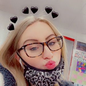 Meet your Posher, Briana